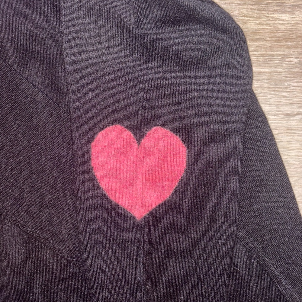 Folio Turtleneck Sweater with Pink Heart Design